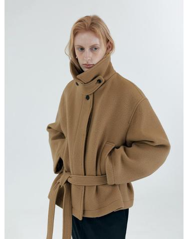 SIOT4167 헤어리 벨티드 하프 코트_Camel beige