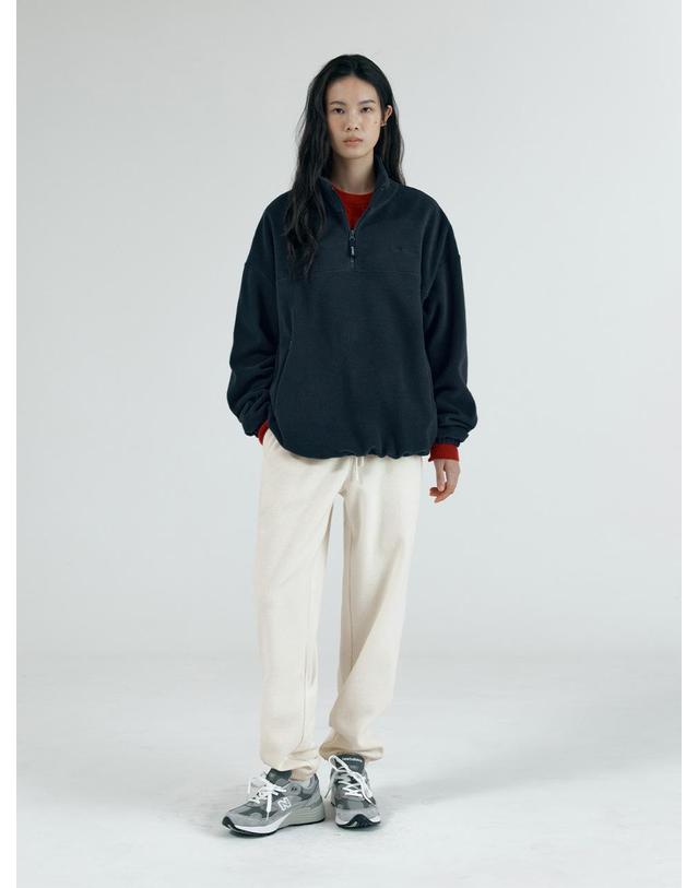 시야쥬 SITP5237 컴포트 플리스 풀오버 탑_Navy 착용컷
