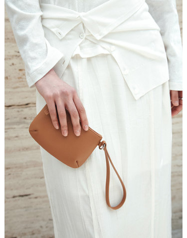 SIAC3124 Loop Leather Mini Pouch_Camel
