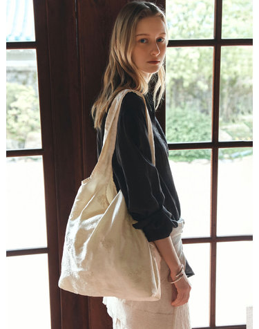 SIAC3132 Fleur Satin Bag_Butter