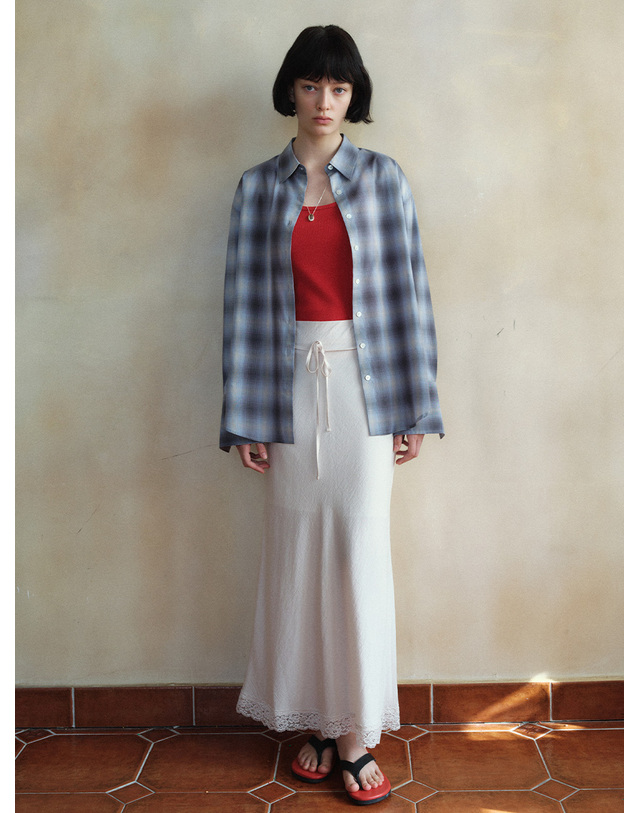 시야쥬 SIST9059 레이스 실키 롱 스커트_Cream 아이보리 착용컷
