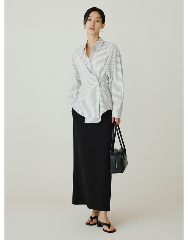 시야쥬 SITP5256 노블 언밸런스 랩 ST 셔츠_Ivory 아이보리 착용컷
