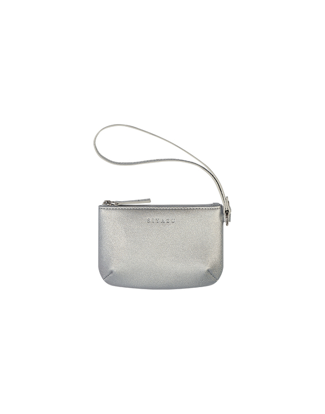 시야쥬 SIAC3124 Loop Leather Mini Pouch_Silver 실버 착용컷