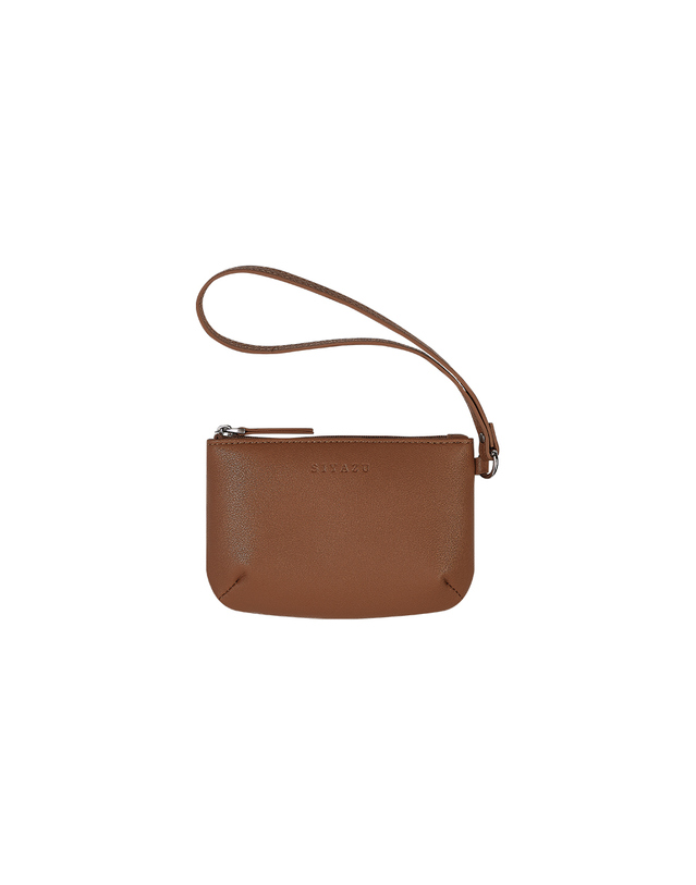 시야쥬 SIAC3124 Loop Leather Mini Pouch_Camel 카멜 착용컷