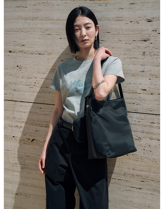 시야쥬 SIAC3123 Juno Slouch Bag_Black 블랙 착용컷