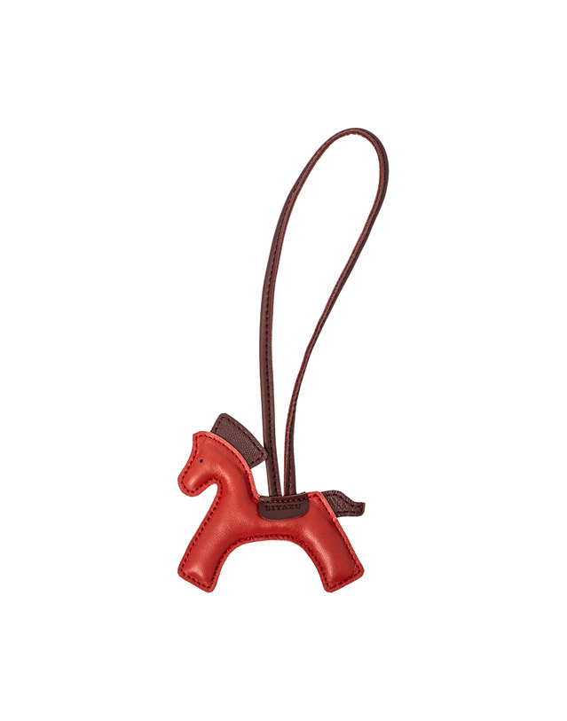 시야쥬 SIAC3116 Lambskin Horse Charm_Red 레드 착용컷