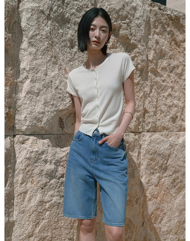 시야쥬 SIJN6117 쿨 워싱 일자핏 데님 쇼츠_Medium blue 블루 착용컷