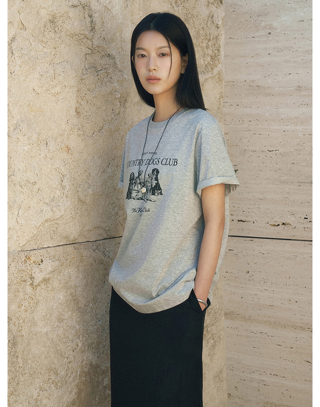 시야쥬 SITP5296 COUNTRY DOGS CLUB 반팔 티셔츠_Melange gray 그레이 착용컷