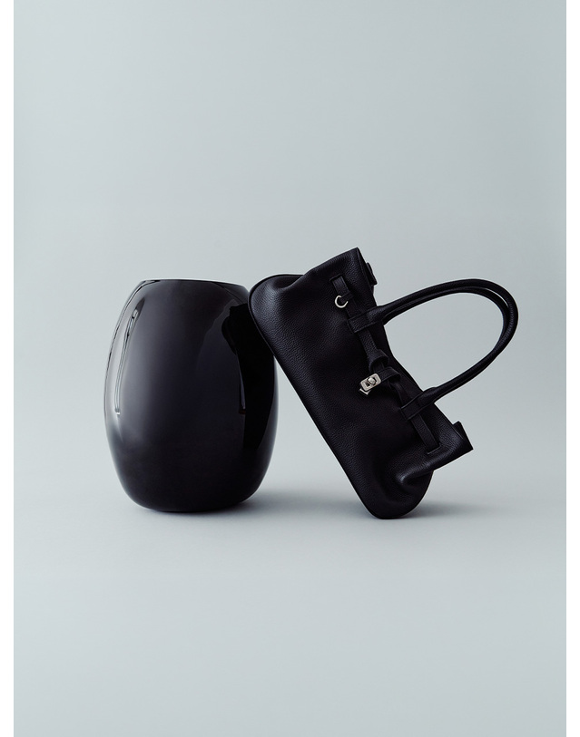 시야쥬 SIAC3142 Velu Bag_Black 블랙 착용컷