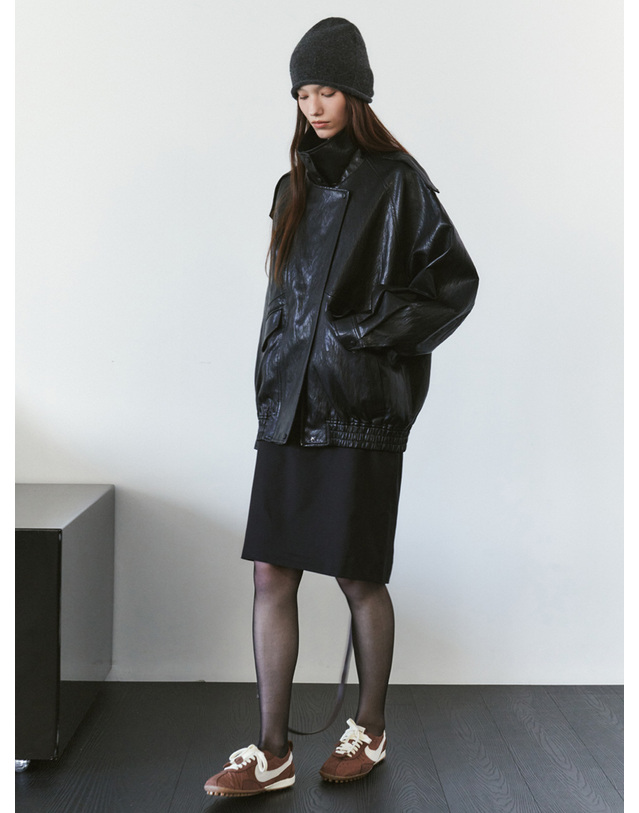시야쥬 SIST9075 심플 미디 스커트_Black 블랙 착용컷