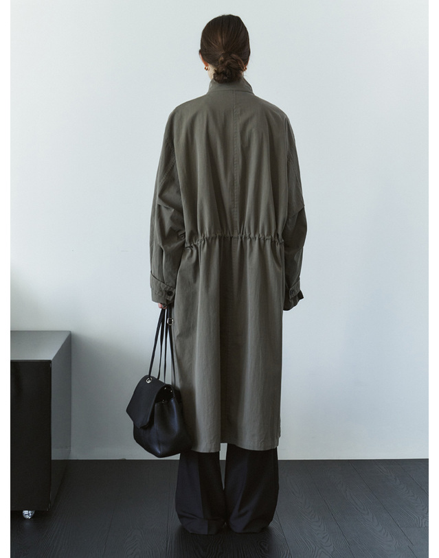 시야쥬 SIOT4205 필드 트렌치 롱 코트_Khaki gray 카키 착용컷