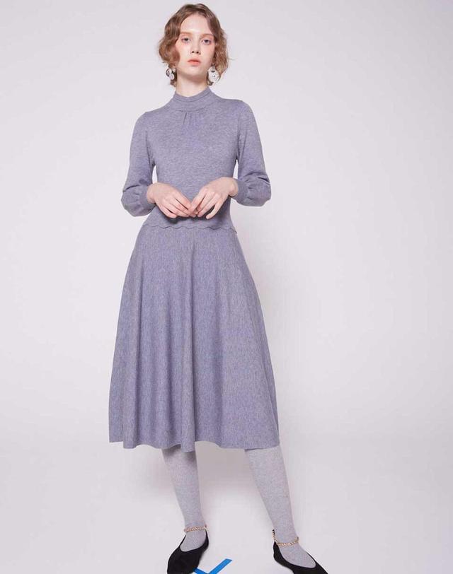 아이홀릭 Half moon flap knit dress 착용컷