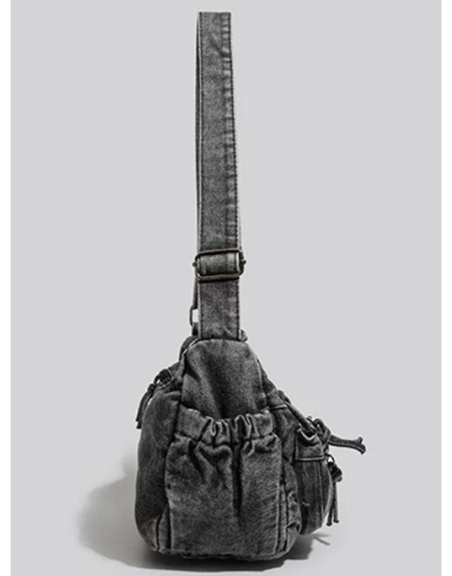 아이홀릭 Vintage Denim Shoulder Bag 착용컷