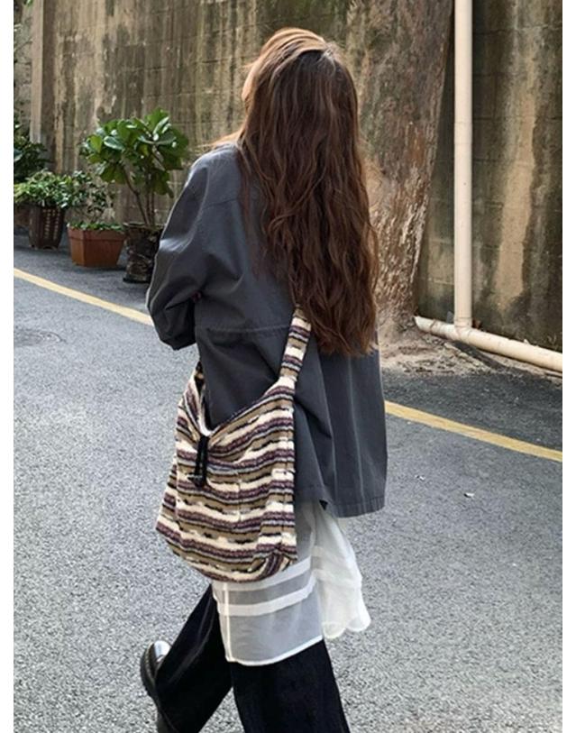 아이홀릭 하이넥 하프사파리자켓 착용컷