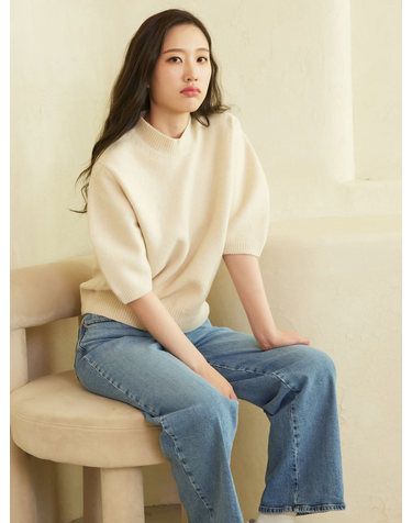 5부 퍼프 슬리브 모크넥 도톰니트