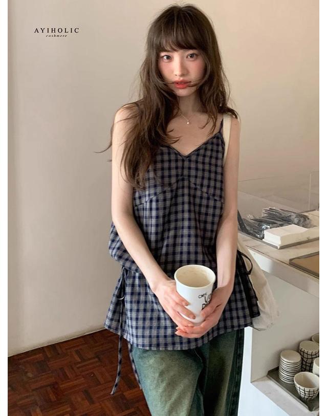 아이홀릭 넌슬리브 브이끈나시 체크블라우스 착용컷