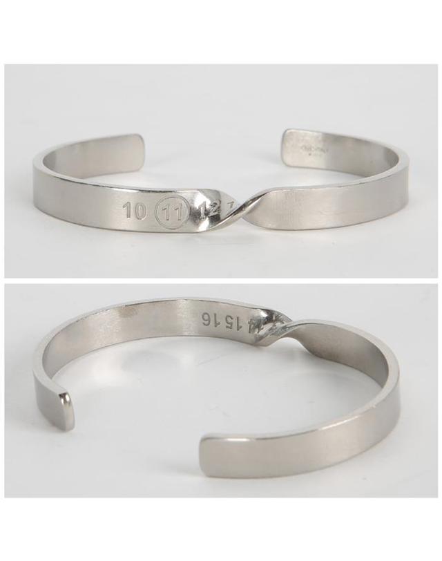 메종 마르지엘라 메종마르지엘라 SM1UY0045 S12975 951 트위스트 넘버 커프 착용컷