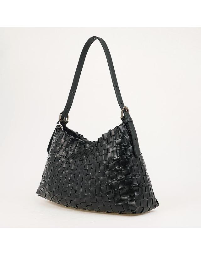 드래곤 디퓨전 [드래곤디퓨전] FW26 여성 호보 살비지 숄더백 8170 BLACK 착용컷