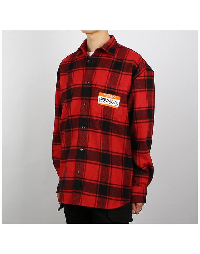 베트멍 베트멍 UE54SH420R RED CHECK 네임택 체크 셔츠 착용컷