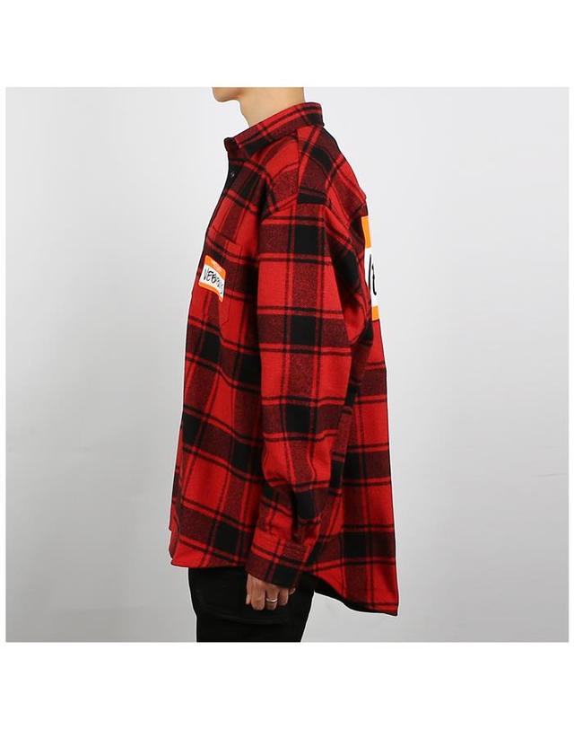 베트멍 베트멍 UE54SH420R RED CHECK 네임택 체크 셔츠 착용컷