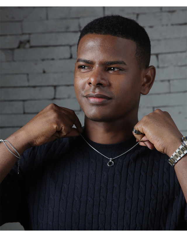 벤테라 벤테라 드리프트 도넛 링 남성 목걸이 착용컷