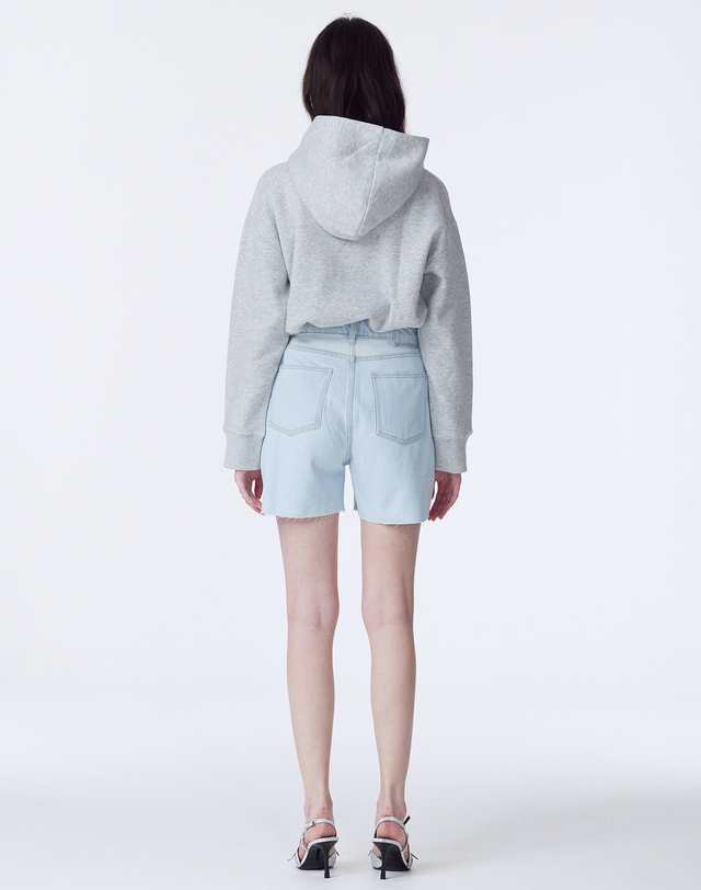 굿덴 [GDSP02R] Shorts Blue_Over fit (Pocket Detail) 블루 착용컷