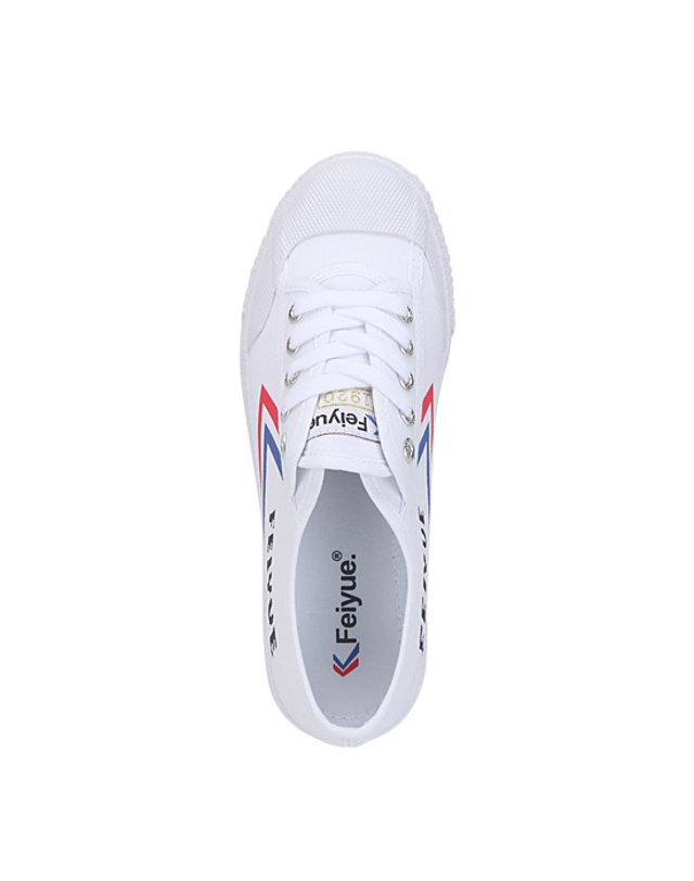 페이유에 FE LO 1920/WHITE/BLUE/RED-CANVAS/FU100096 착용컷