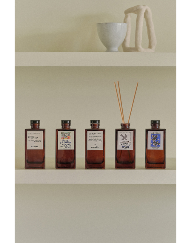 모네프 (1+1)오늘 나의 리추얼 레이어드 감성 실내 디퓨저 - 11 Scent 착용컷