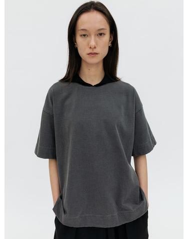 RIBBED COLLAR PIGMENT TEE (CHARCOAL)