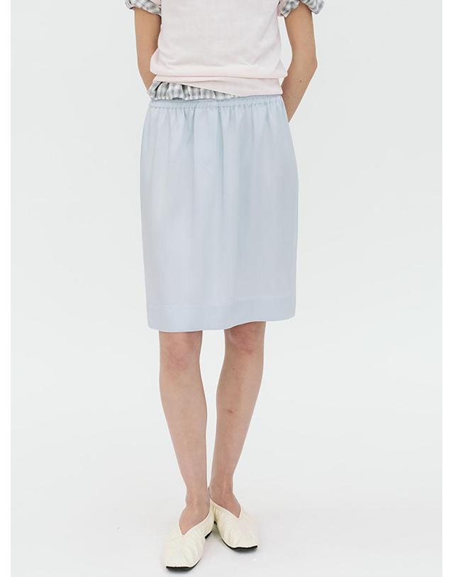 르비에르 VISCOSE SATIN BANDING SKIRT (LIGHT BLUE) 착용컷