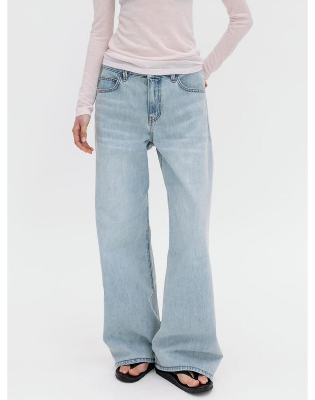 르비에르 WIDE FIT DENIM PANTS (LIGHT BLUE) 착용컷