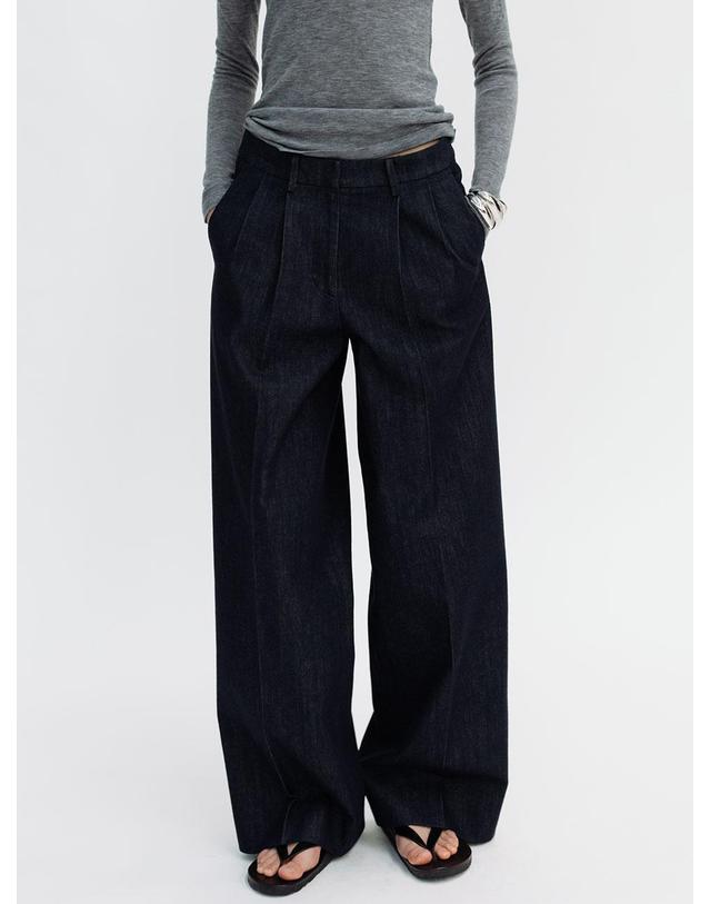 르비에르 RAW DENIM TWO TUCK WIDE PANTS (NAVY) 착용컷