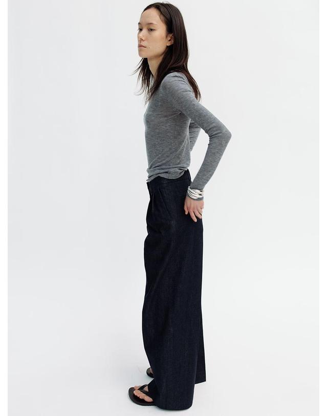 르비에르 RAW DENIM TWO TUCK WIDE PANTS (NAVY) 착용컷