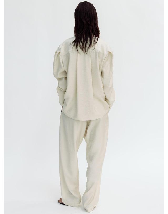 르비에르 SILKY BELTED BARREL PANTS (ECRU) 착용컷