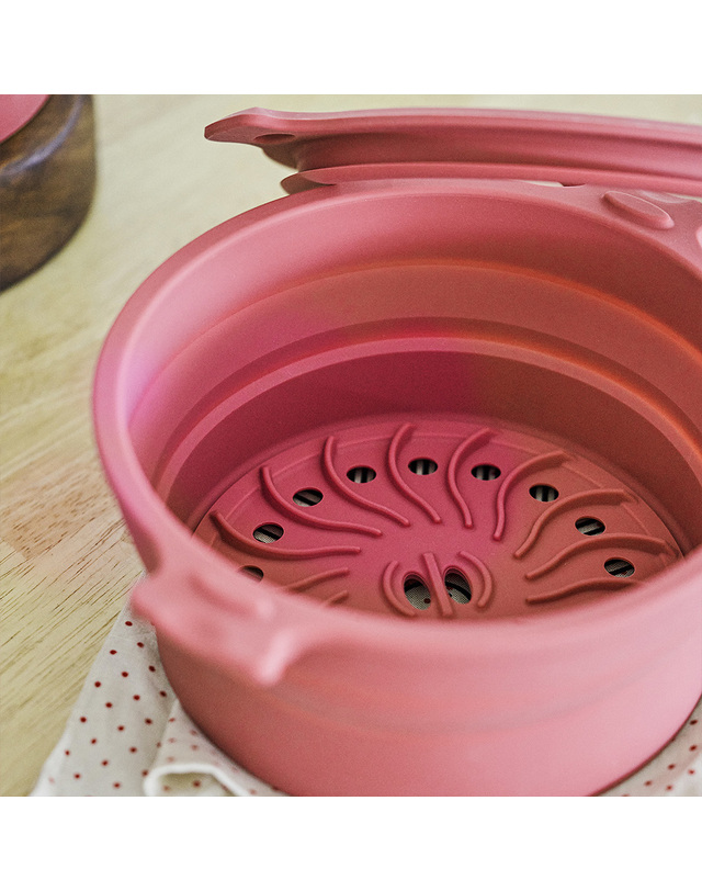 쿠버 [쿠버] 전자렌지용 만능쿡 접이식 실리콘 냄비17cm 착용컷