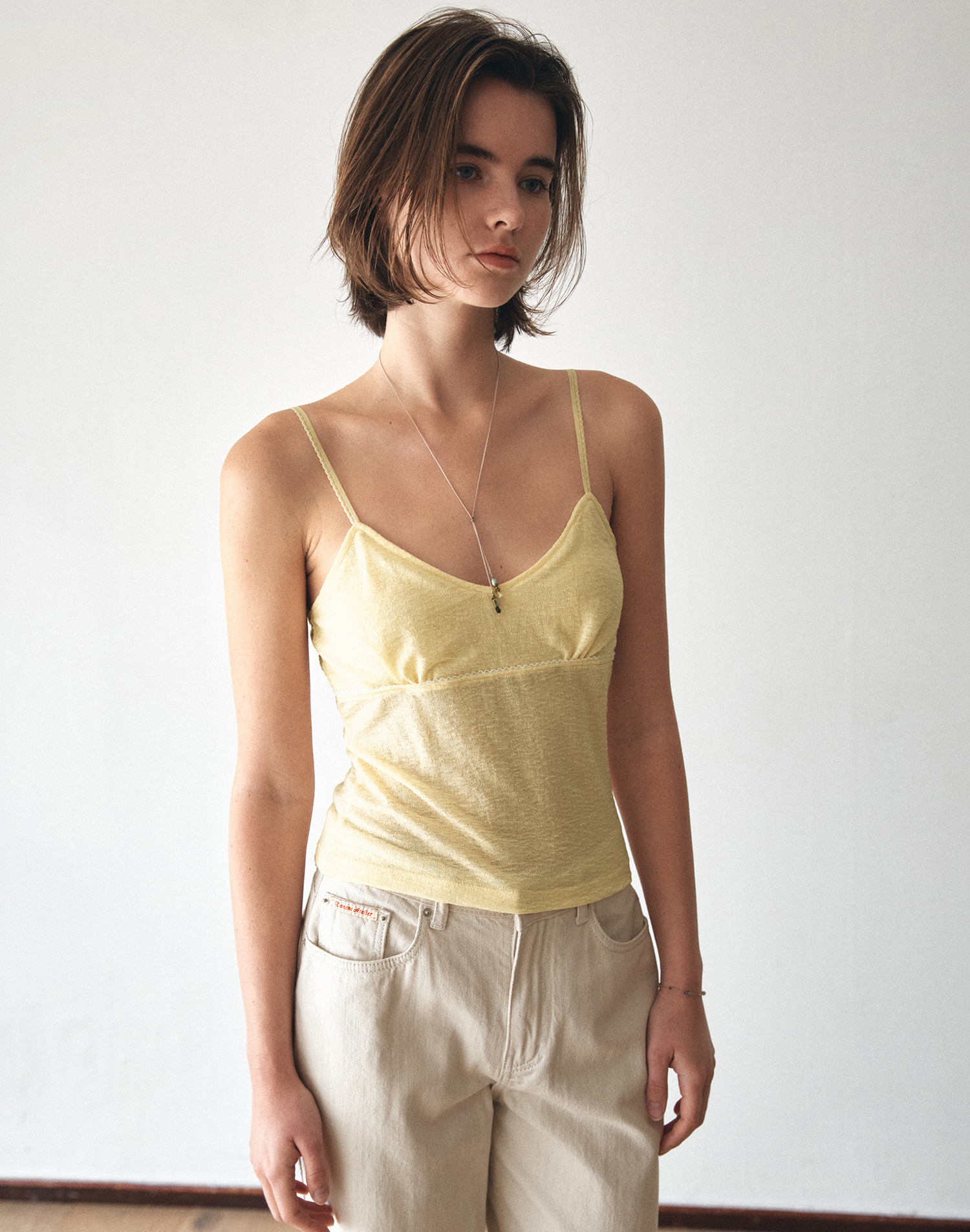 VANONE 레이스 슬리브리스