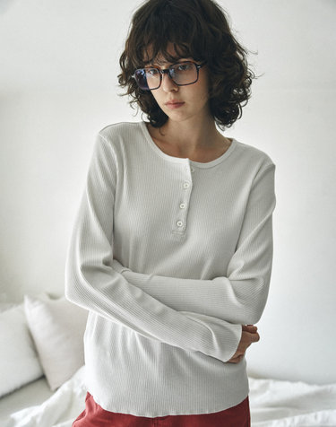A3571 에센셜 헨리넥 티셔츠_White