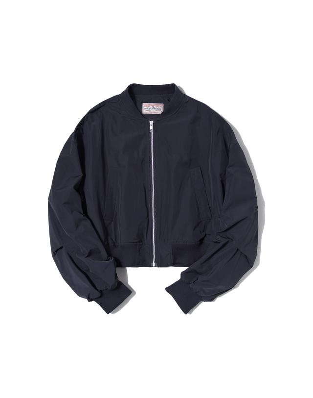 반원아틀리에 O3701 Ms. Pilot jumper_Navy 착용컷