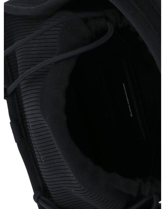 알렉산더 왕 [해외직구] 26SS 알렉산더 왕 숄더백 20222K20T 001 BLACK 착용컷