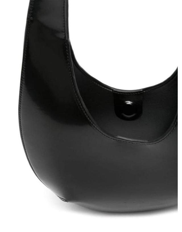 에스더 에크메 [해외직구] 24FW 에스더 에크메 숄더백 03FW242OPBL19101 Black 착용컷