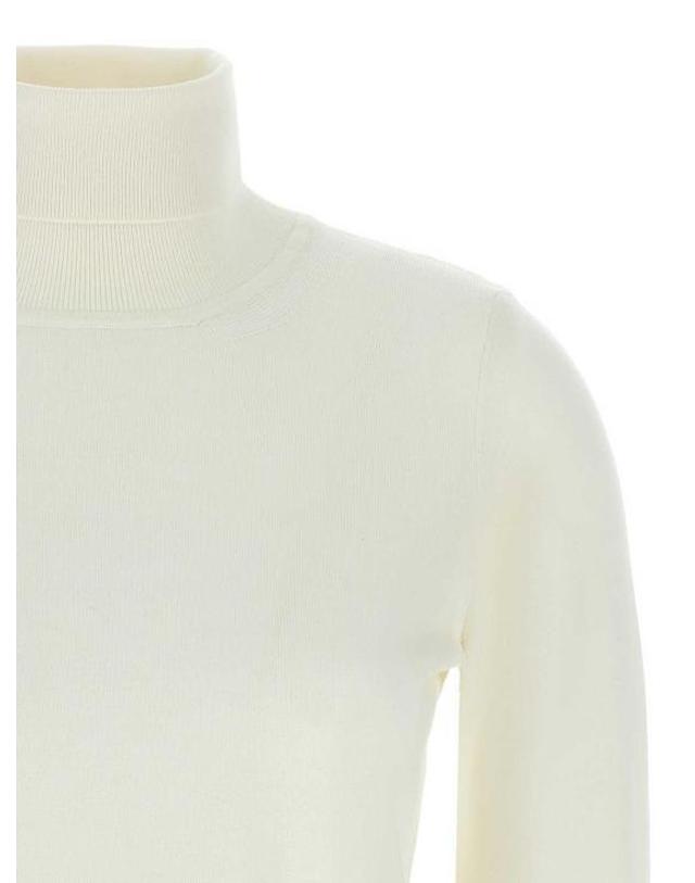 안토니노 발렌티 [해외직구] 24FW 안토니오발렌티 터틀넥 8212AV24W1104 White 착용컷