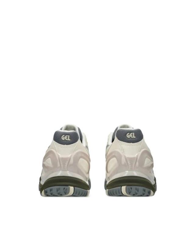 아식스 [해외직구] 26SS 아식스 스니커즈 1203A901 100 NEUTRALS 착용컷