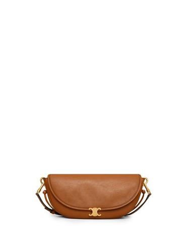 [해외직구] 26FW 셀린느 리들 하프 문 소프트 램스킨 트리옹프 크로스백 L10373778 BROWN
