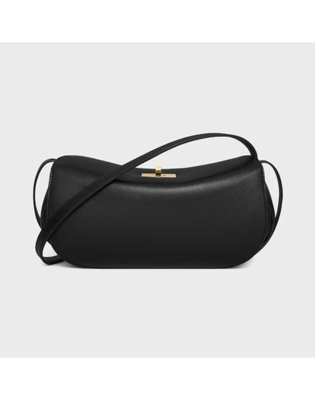 셀린느 [해외직구] 26FW 셀린느 숄더백 ULT 009598 NOIR TU BLACK 착용컷