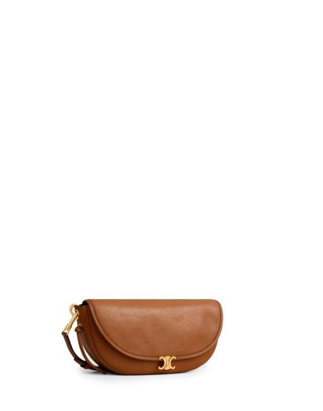 셀린느 [해외직구] 26FW 셀린느 리들 하프 문 소프트 램스킨 트리옹프 크로스백 L10373778 BROWN 착용컷
