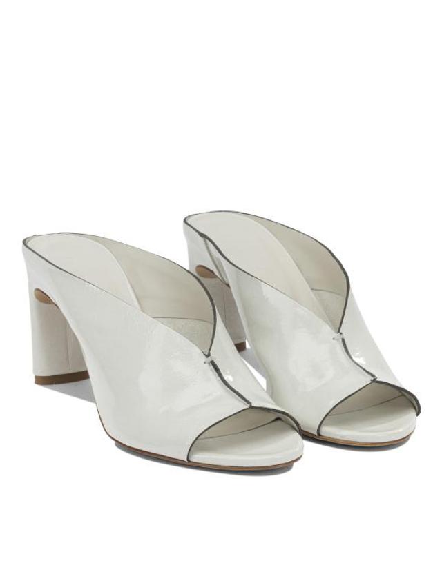 델 카를로 [해외직구] 26SS 델 칼로 힐 펌프스 11725METISVETRO BIANCO White 착용컷