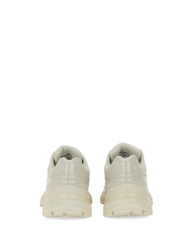 디젤 [해외직구] 24FW 디젤 스니커즈 Y03458 WHITE 착용컷