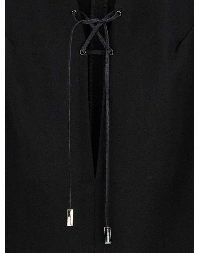 16 알링턴 [해외직구] 23FW 16알링턴 숏 스커트 D331PW23JETBLACK Black 착용컷
