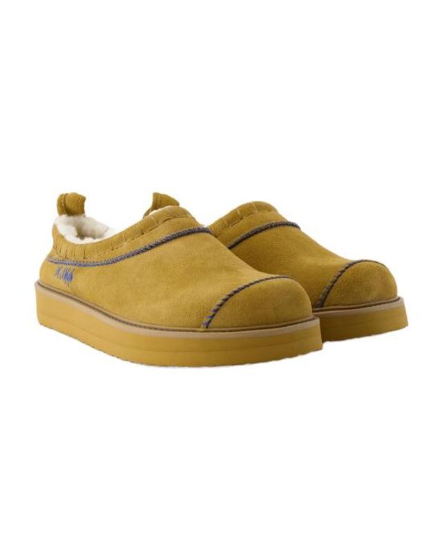 아더에러 [해외직구] 23FW 아더에러 뮬 슬리퍼 CONFIG ERRS20001 BROWN 착용컷