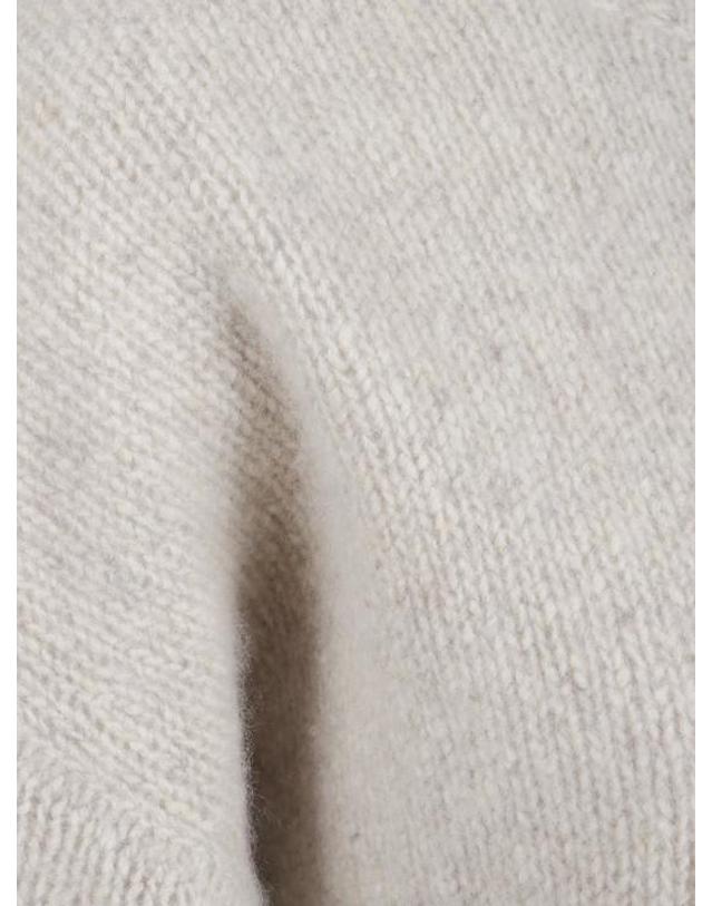 얼루드 [해외직구] 25FW 얼루드 스웨터 60002 81 Beige 착용컷